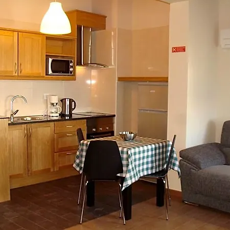 Kosmos Aparthotel